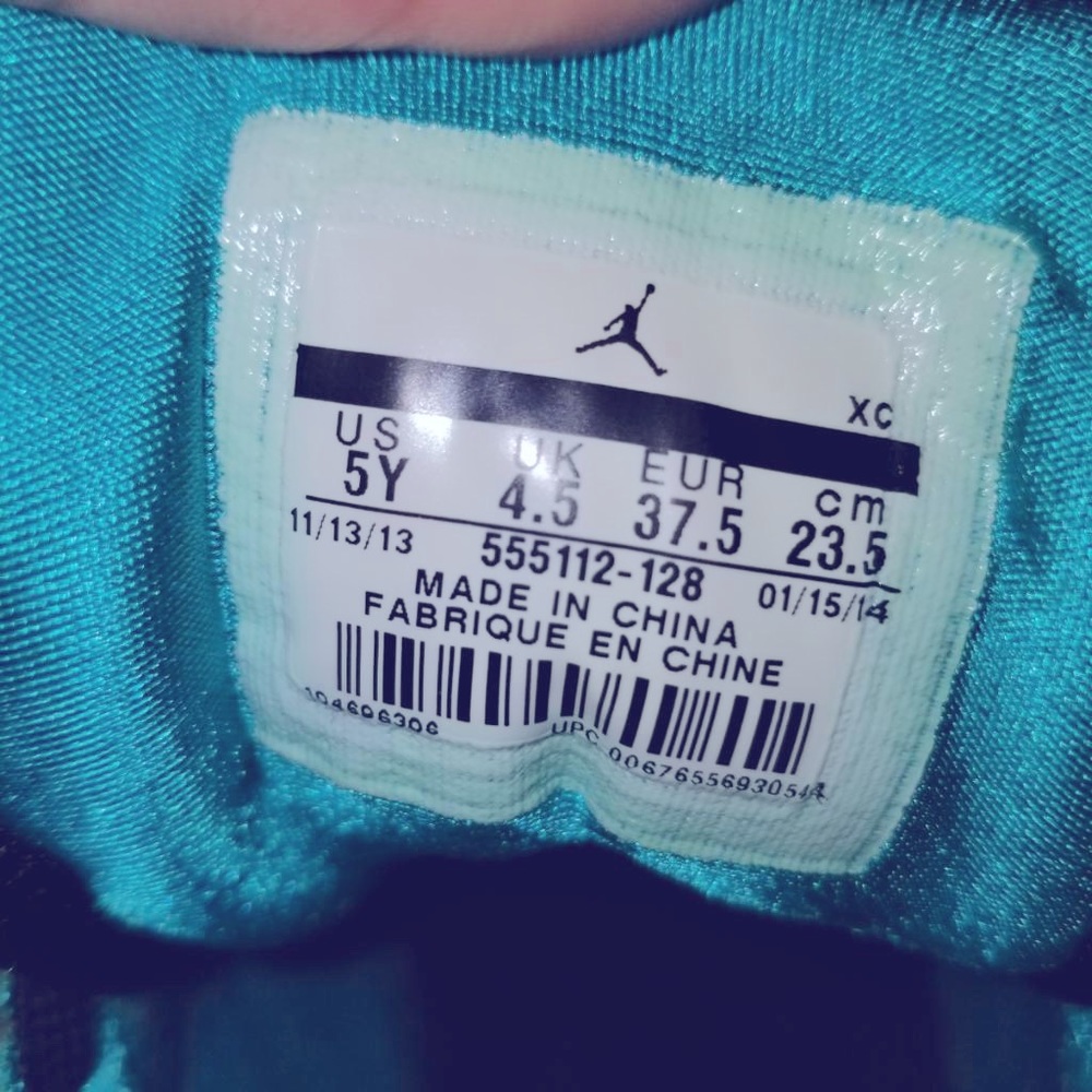 Jordan 1s size 5